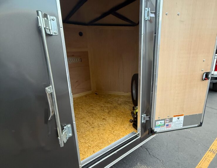 WhatsApp Image 2025-12-06 at 23.52.13