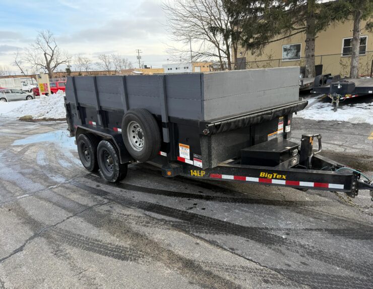 WhatsApp Image 2025-12-17 at 00.48.00